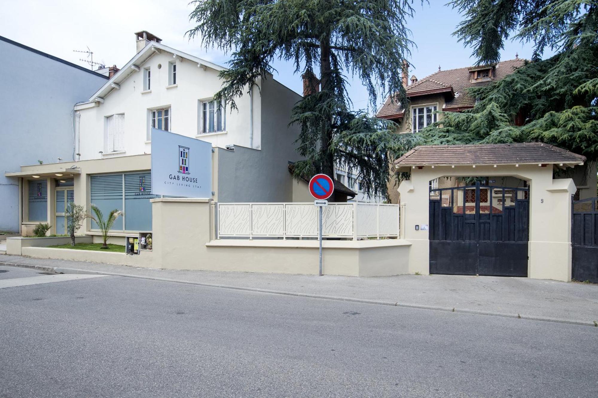 Gab House Hotel Bron Buitenkant foto