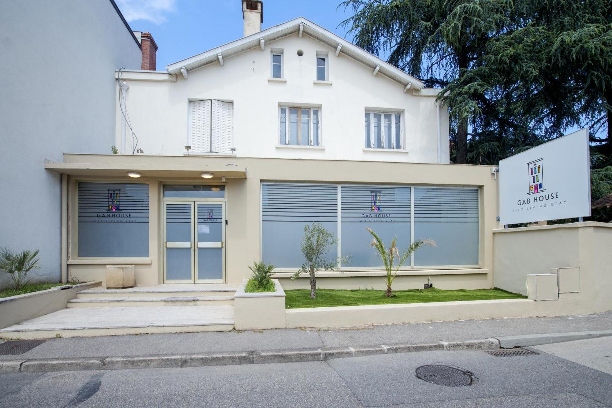 Gab House Hotel Bron Buitenkant foto